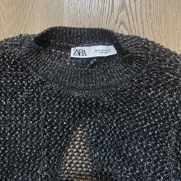 Zara mesh knit with open back - Picture 3 of 3